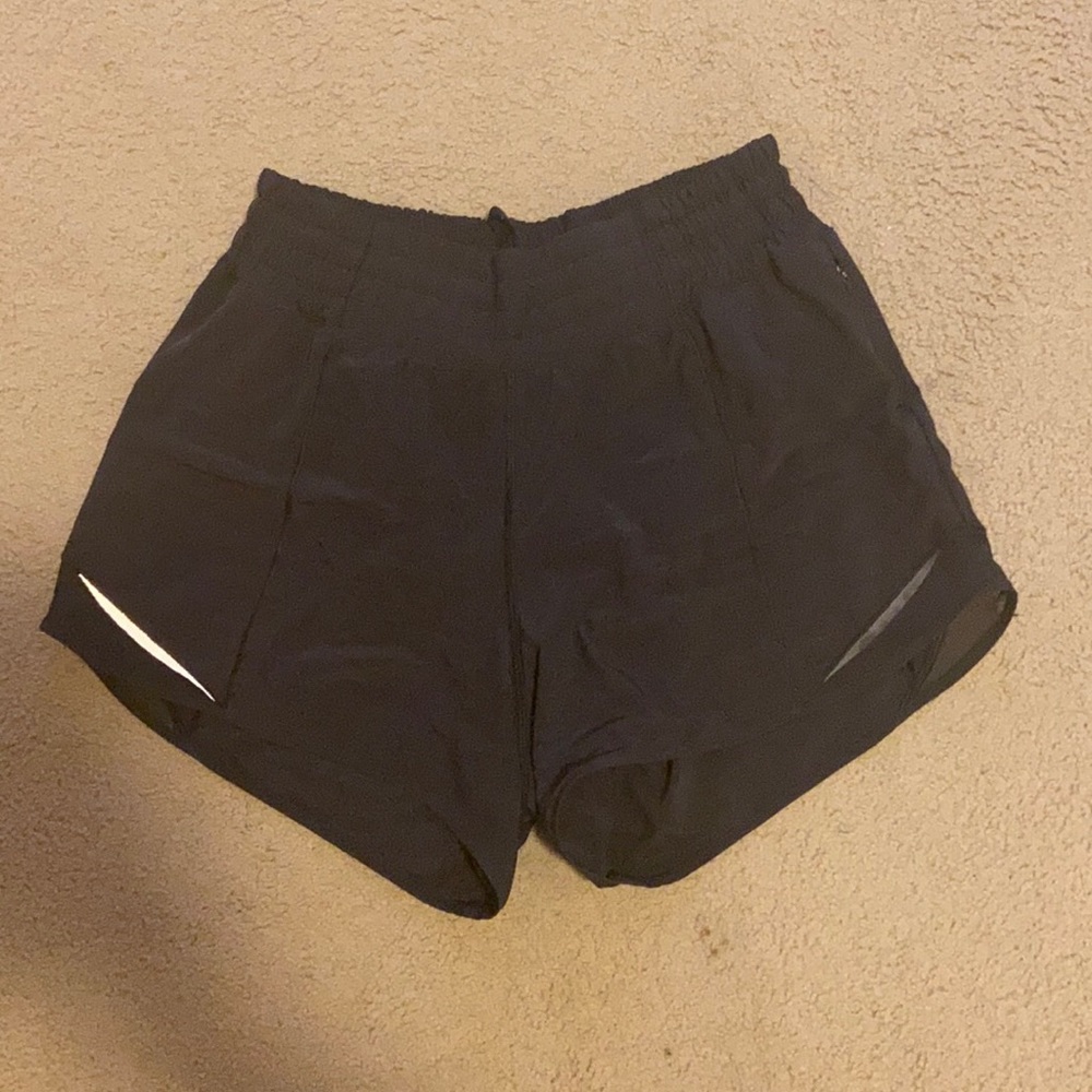COPY - Black Lululemon Shorts 4’ high rise